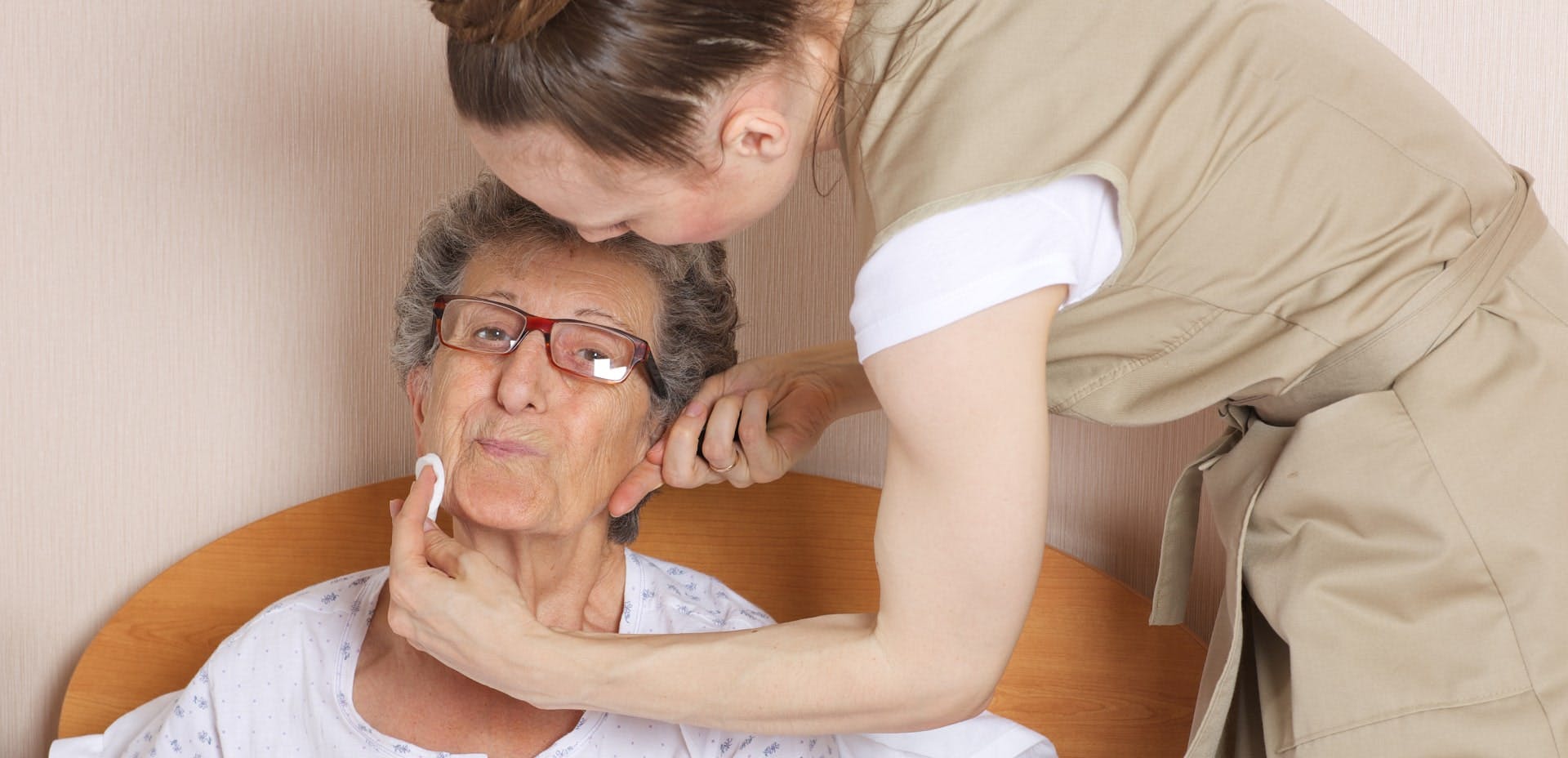 How home care services can help seniors maintain their independence